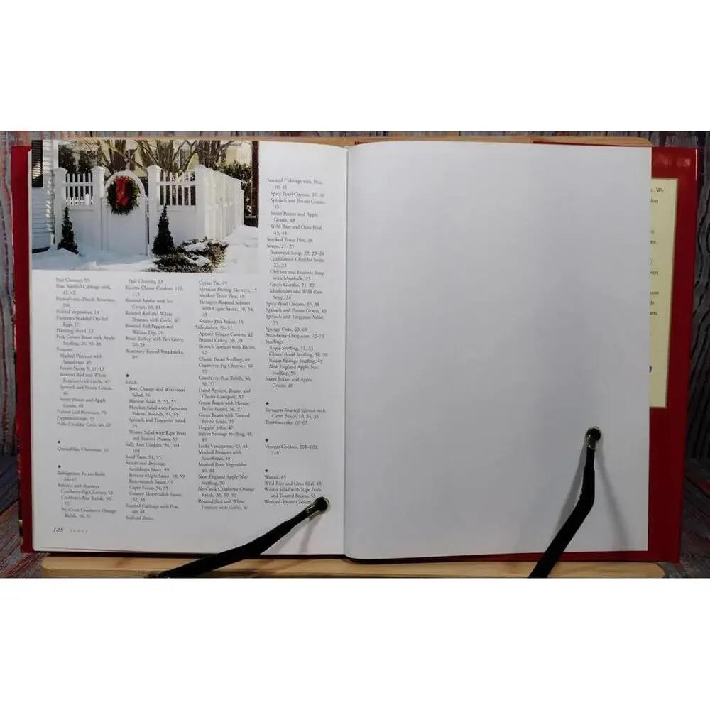 Good Housekeeping A Very Merry‎ Christmas Cookbook